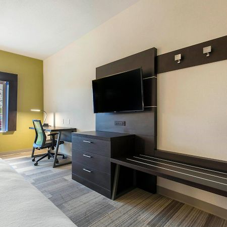 Holiday Inn Express And Suites Chicago West - St Charles By Ihg Saint Charles Kültér fotó