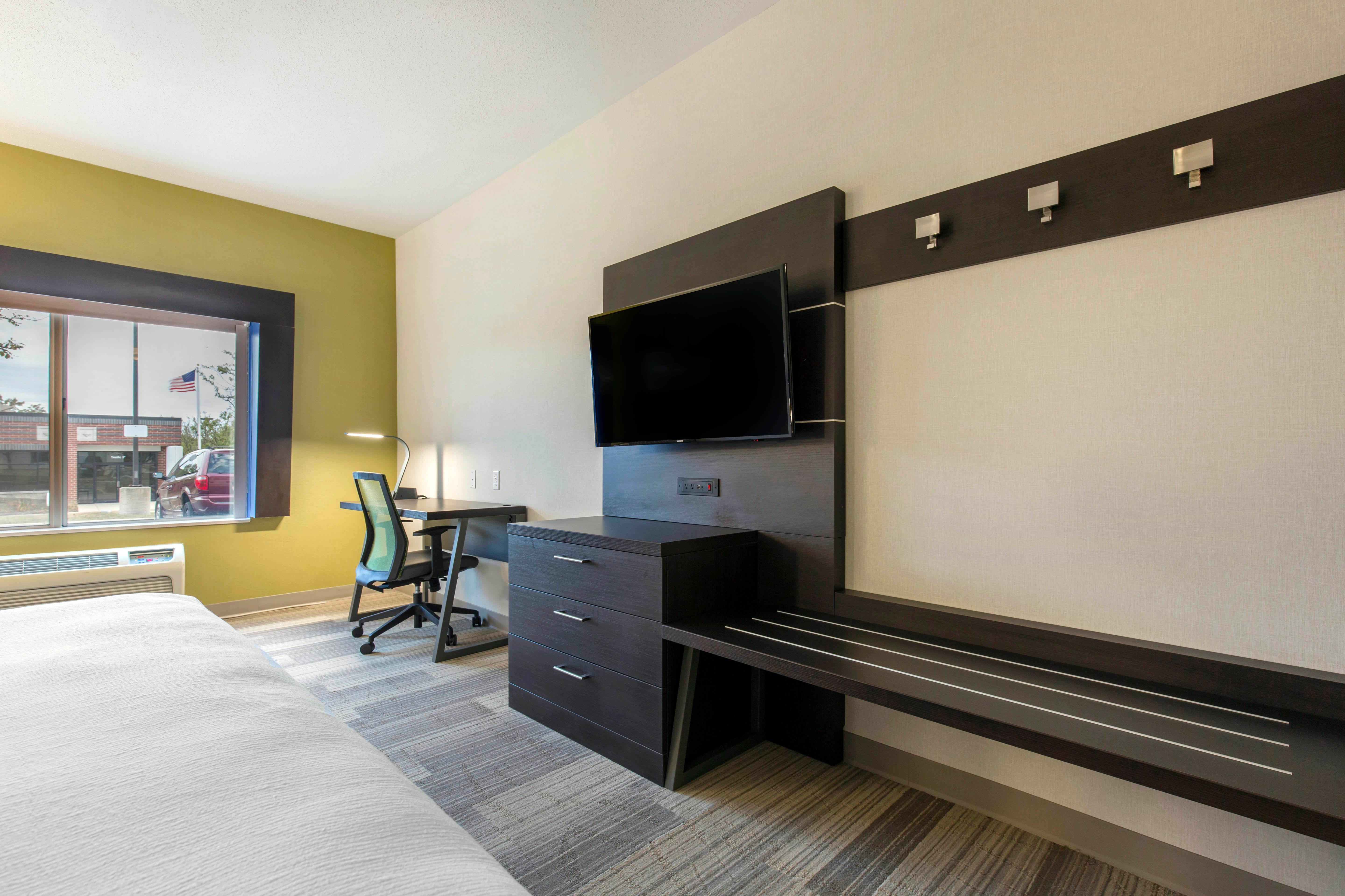Holiday Inn Express And Suites Chicago West - St Charles, An Ihg Hotel Saint Charles Kültér fotó
