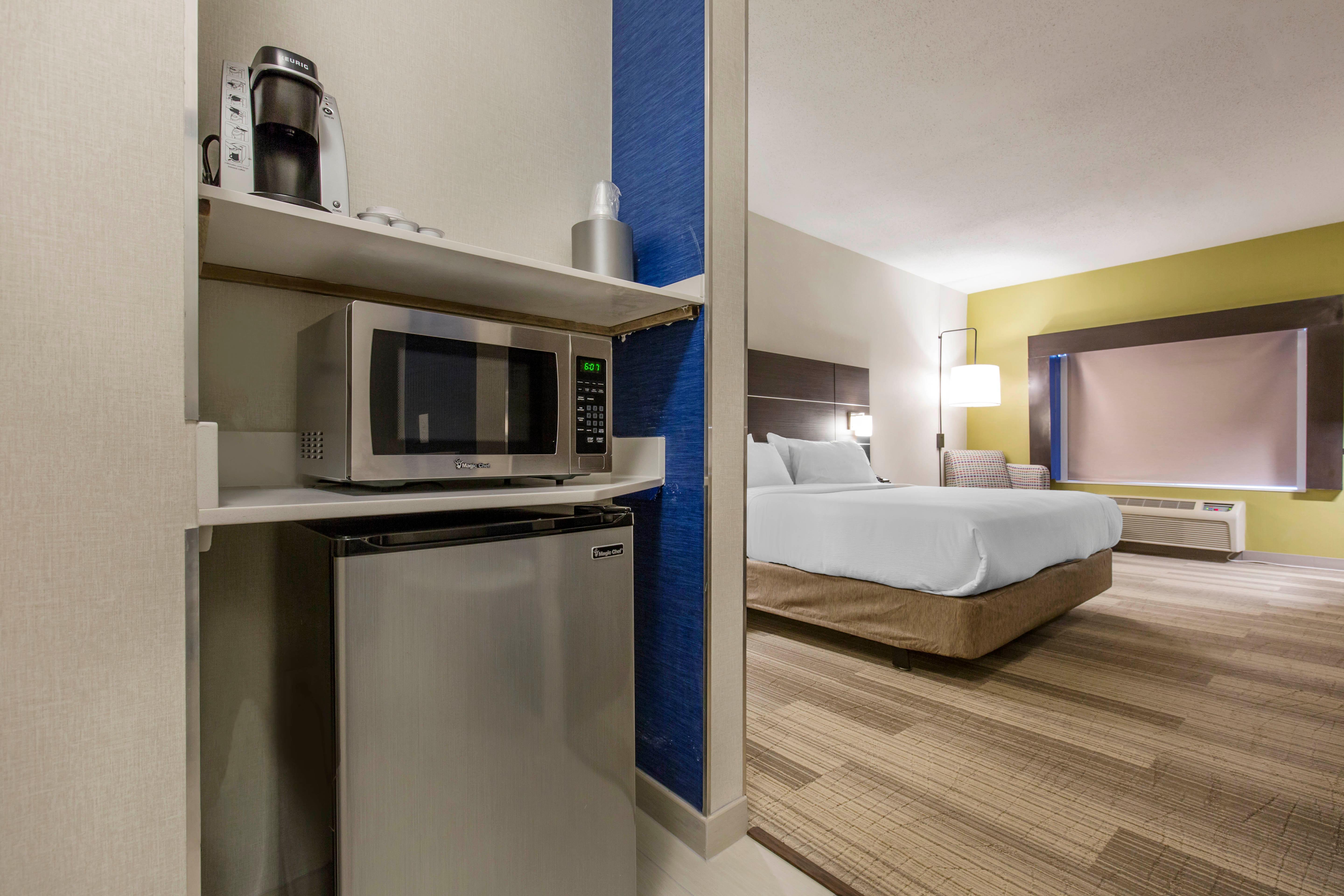 Holiday Inn Express And Suites Chicago West - St Charles By Ihg Saint Charles Kültér fotó