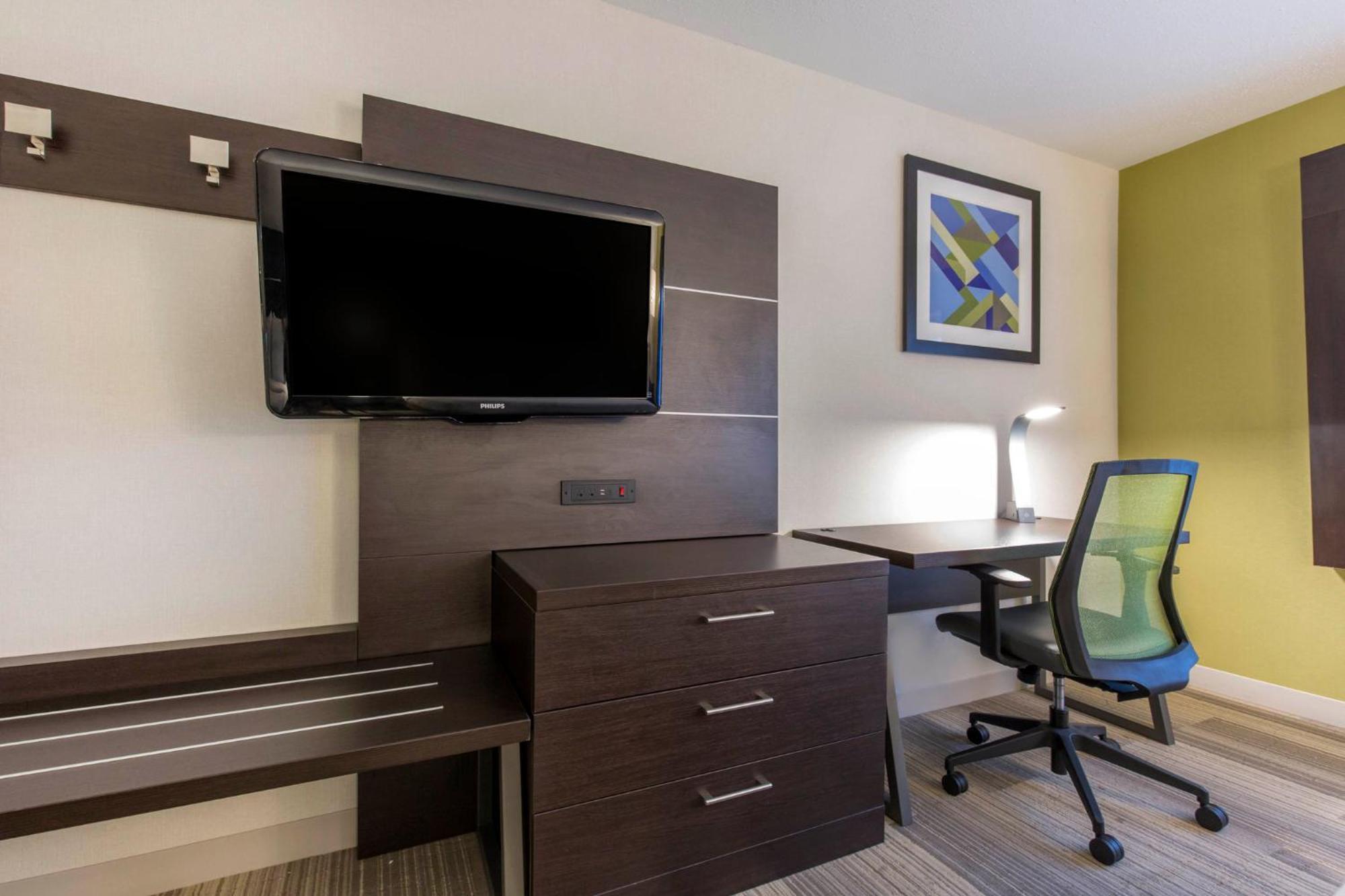 Holiday Inn Express And Suites Chicago West - St Charles By Ihg Saint Charles Kültér fotó