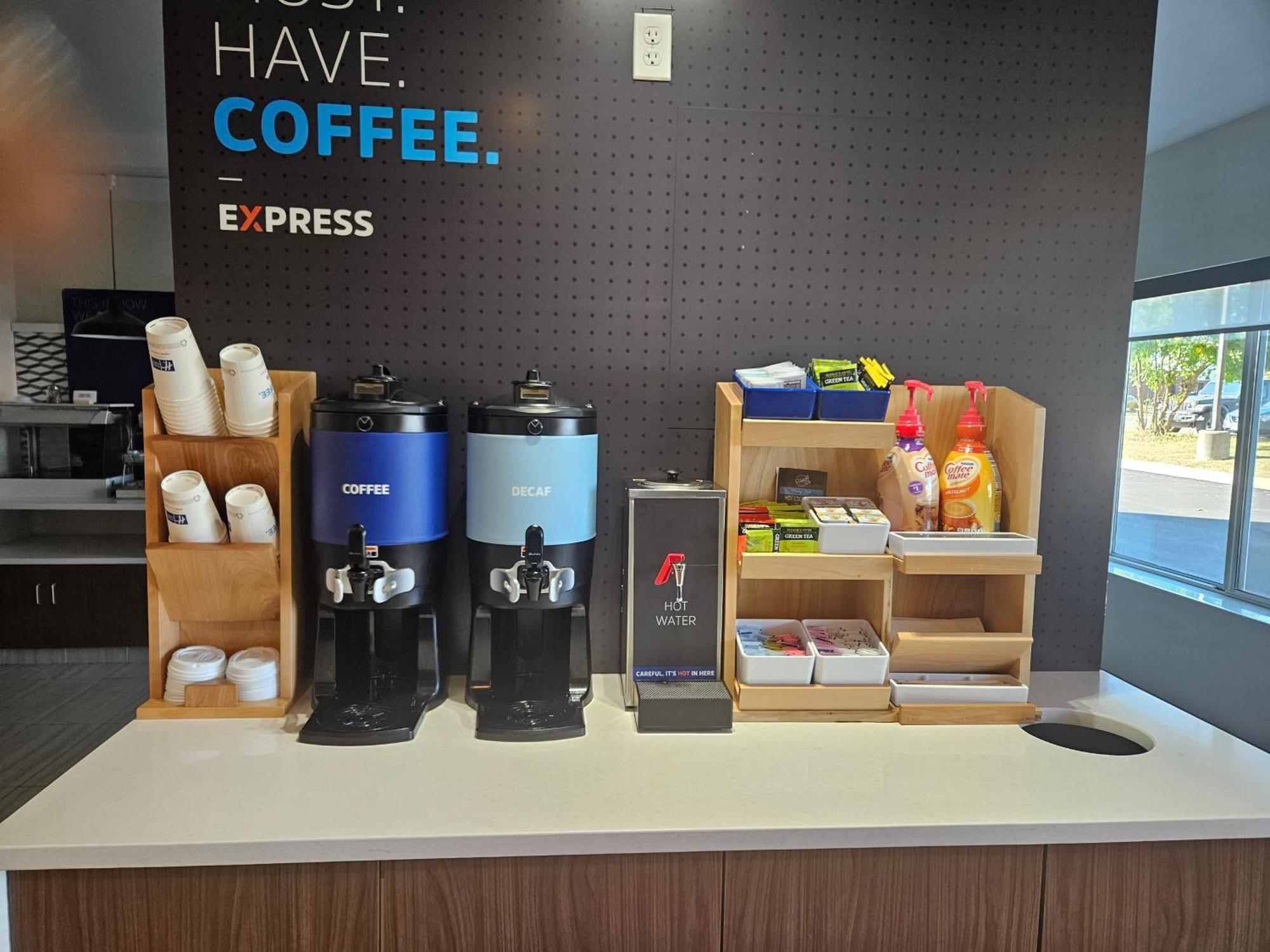 Holiday Inn Express And Suites Chicago West - St Charles By Ihg Saint Charles Kültér fotó