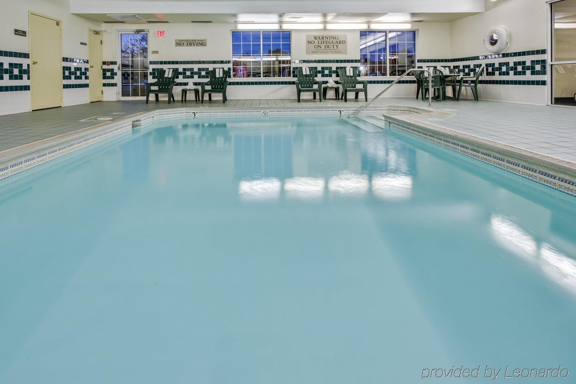 Holiday Inn Express And Suites Chicago West - St Charles By Ihg Saint Charles Kültér fotó